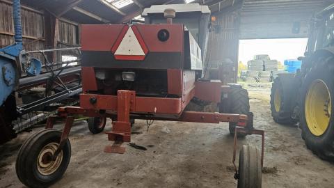 Heston 8100 Hesston 8100